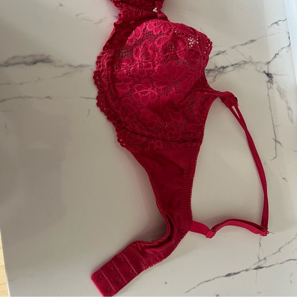 Triumph Bra 38C - Picture 5 of 5